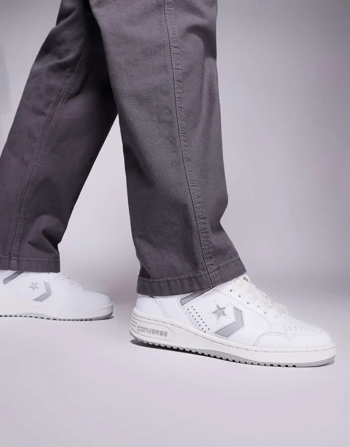 Converse Weapon sneakers in white with gray detail