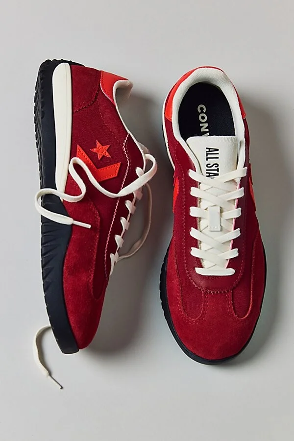 Converse Women's Run Star Retro Sport Trainer Sneaker in Park Red/Vermillion Red/Egret - Image 2