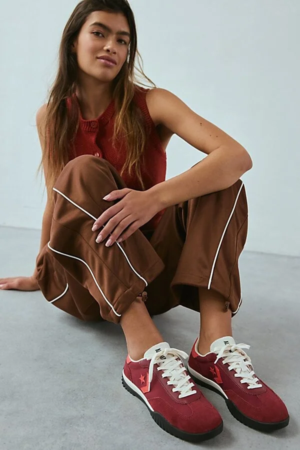 Converse Women's Run Star Retro Sport Trainer Sneaker in Park Red/Vermillion Red/Egret
