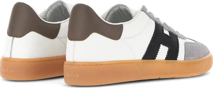 Cool low-top leather sneakers - Image 3