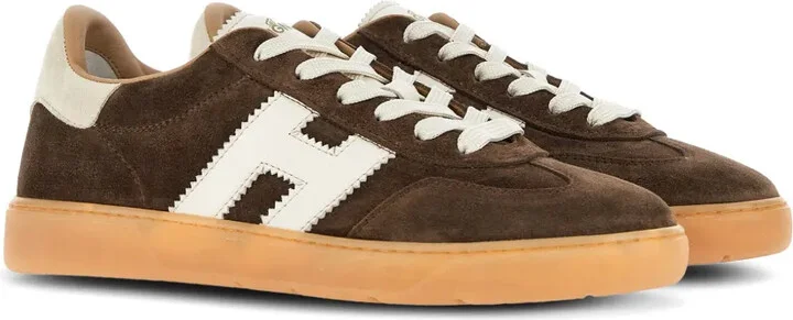 Cool low-top suede sneakers - Image 2
