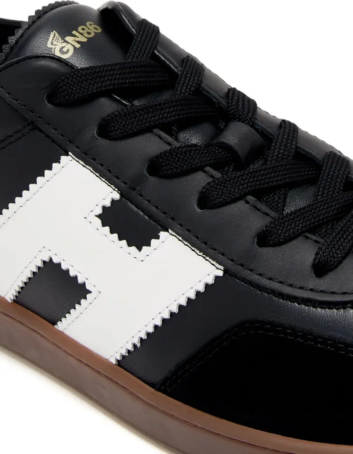 Cool sneakers - Image 2