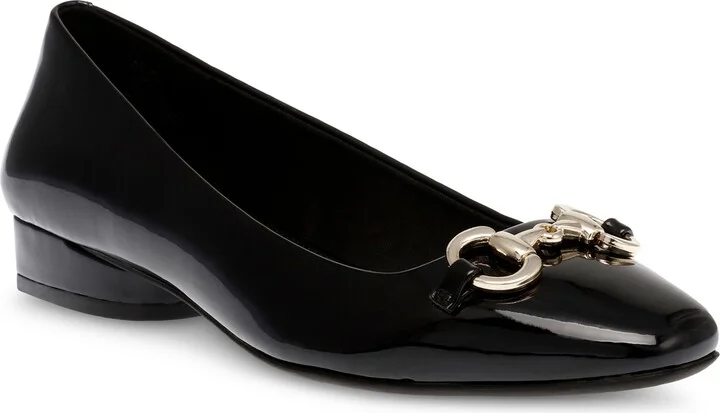 Cora Bit Flat