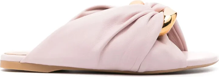 Corner leather sandals