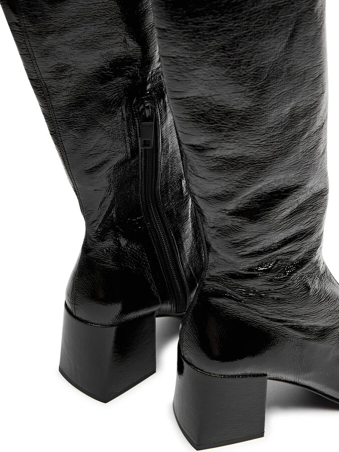 Courrèges 75 Crinkled Vinyl Knee-high Boots - Image 8