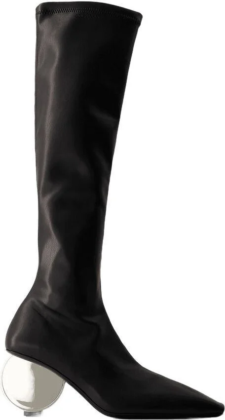 Courrèges Circle Boots