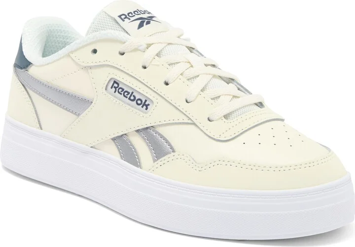 Court Advance Bold Sneaker