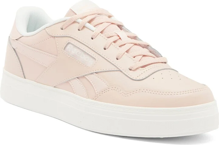 Court Advance Bold Sneaker