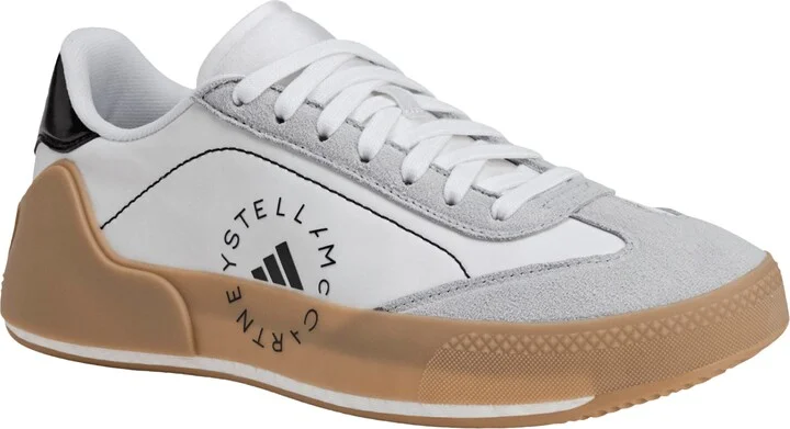 Court Boost Tennis Sneaker