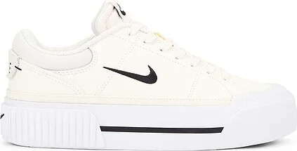 Court Legacy Lift Sneaker