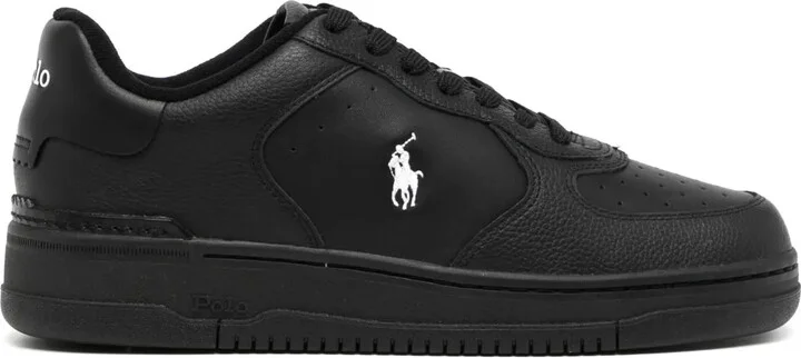 Court low-top sneakers
