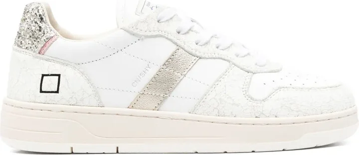 Court sneakers