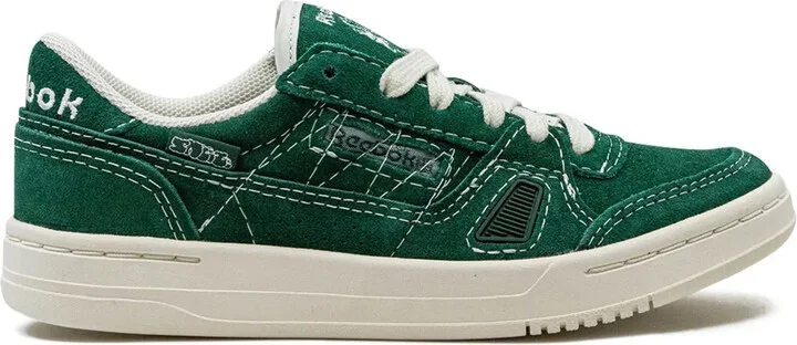 Court "Sneeze" sneakers