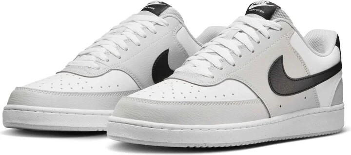 Court Vision Low Sneaker
