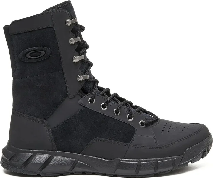 Coyote LX "Blackout" hiking boots