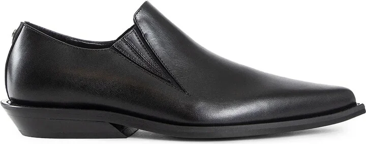 Crea scarpe da cowboy appuntite