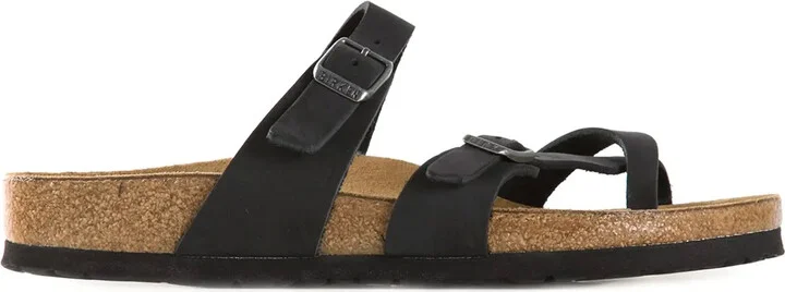 Crisscross Front Buckled Sandals