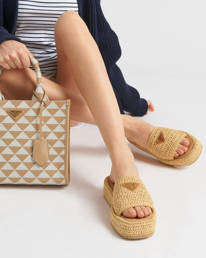Crochet flatform slides - Image 3