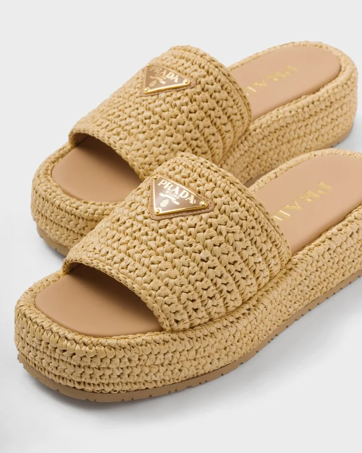 Crochet flatform slides - Image 6