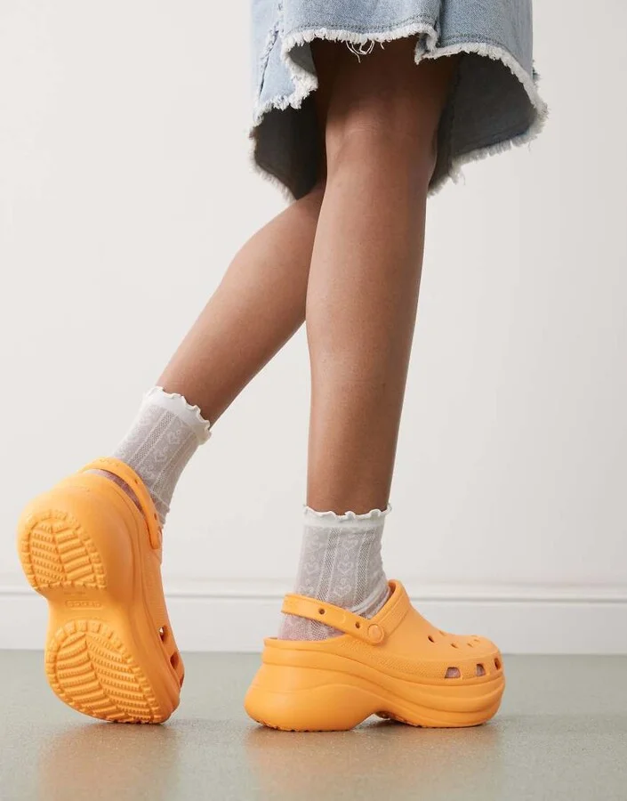 Crocs Bae clogs in orangesicle - Image 3