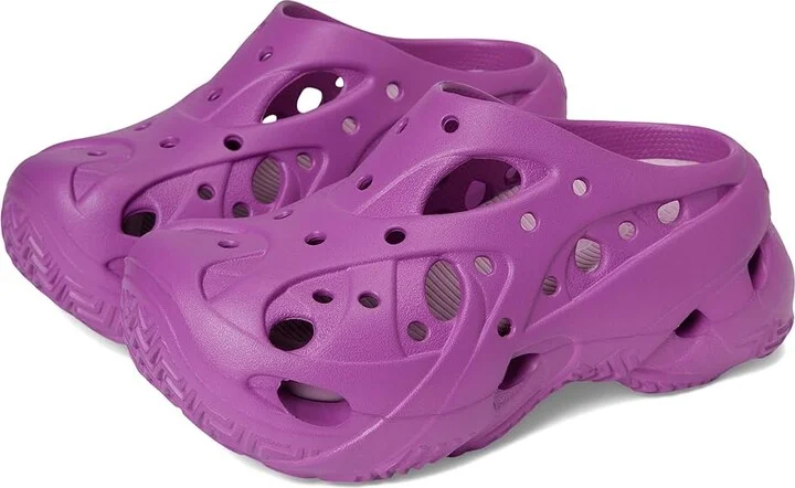 Crocs Caged Clogs Women's Clog Shoes Grapeberry : 5 M, EVA
