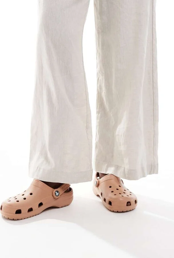 Crocs Classic clogs in cork brown - Image 2