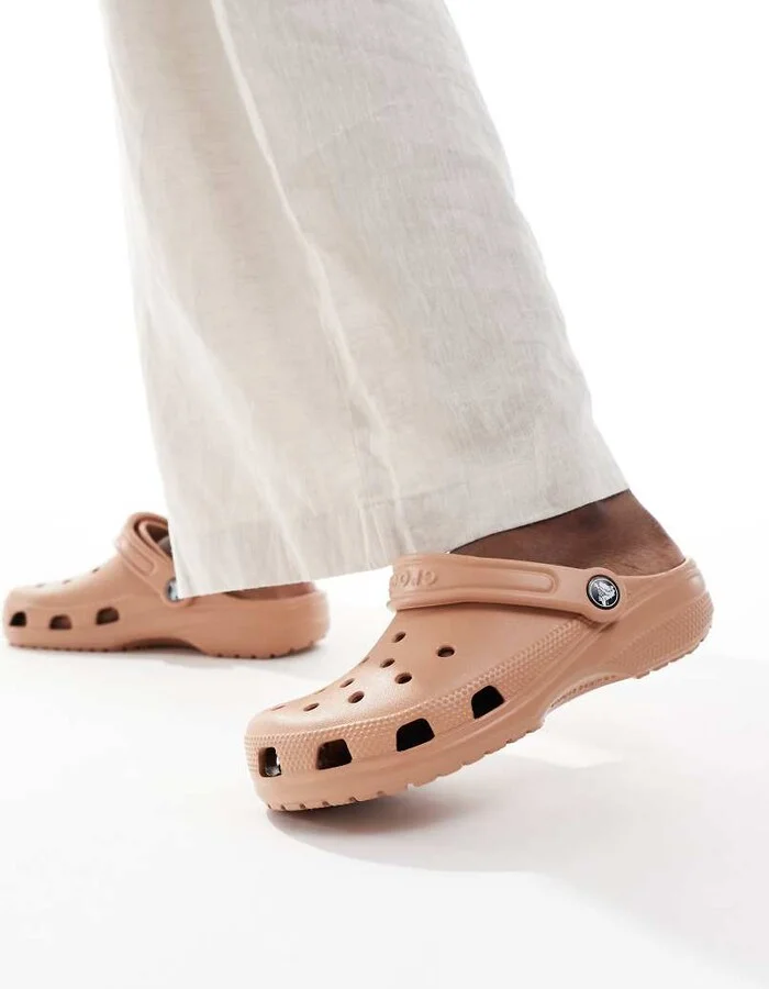 Crocs Classic clogs in cork brown