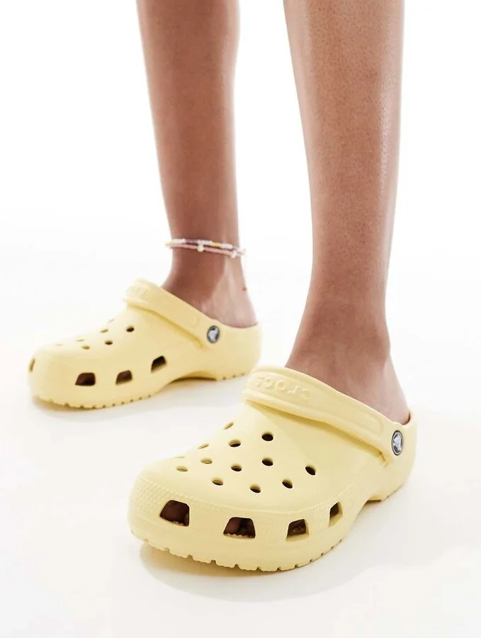 Crocs Classic clogs in daylily