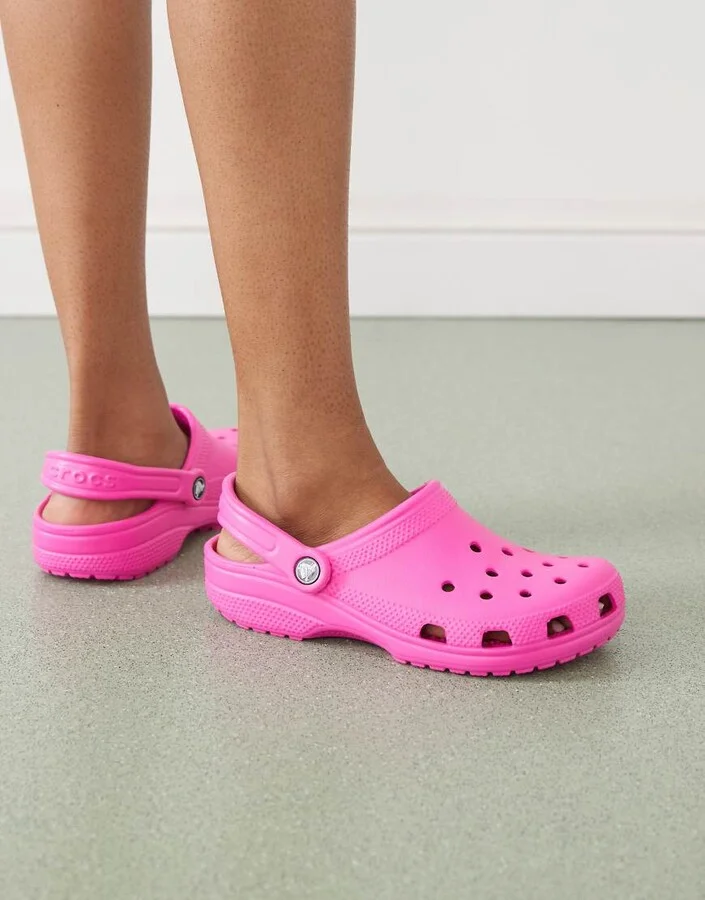 Crocs classic clogs in juice pink