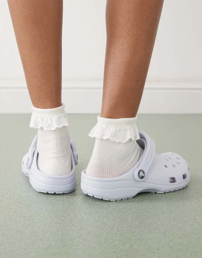 Crocs classic clogs in lilac - Image 2
