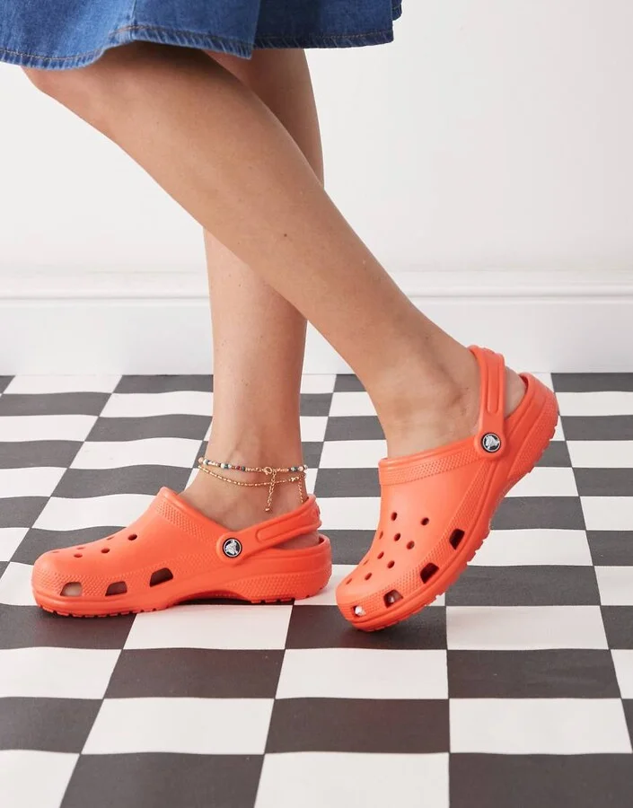 Crocs classic clogs in starfish orange
