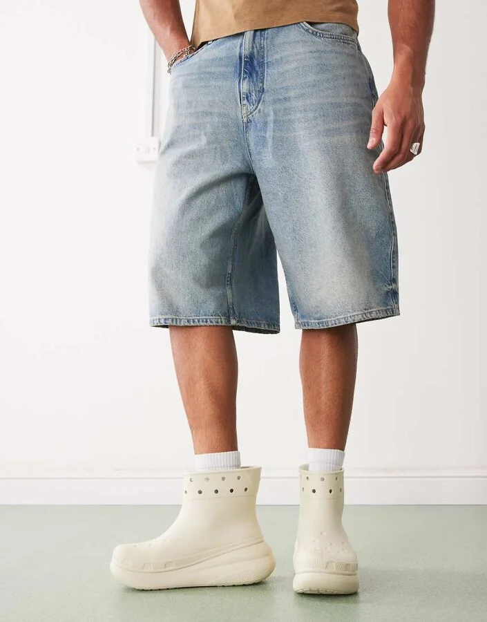 Crocs Classic crush boots in bone - Image 2