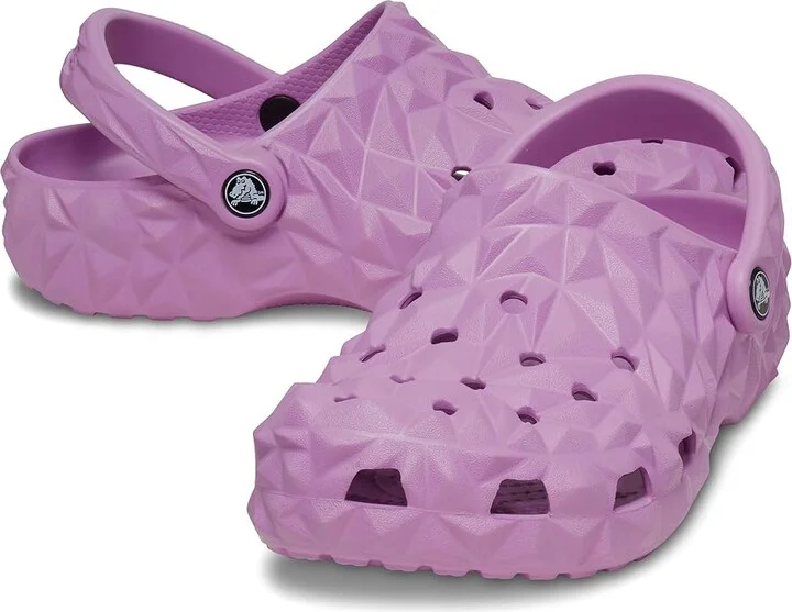 Crocs Classic Geometric Clog Clog Shoes Bubble : Men's 2 - Women's 4 Medium, EVA