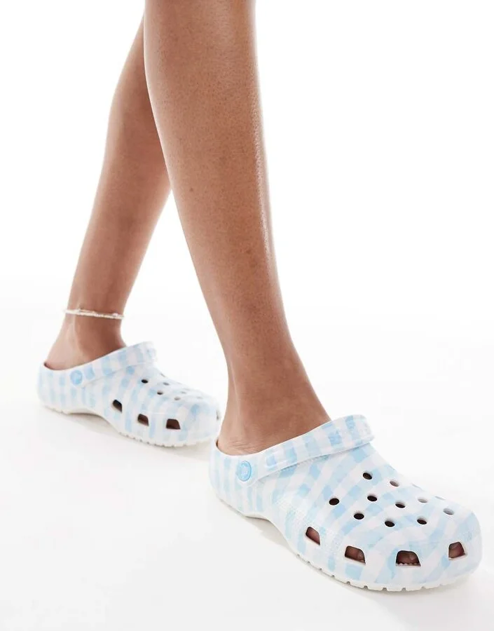 Crocs Classic gingham clogs in white/blue