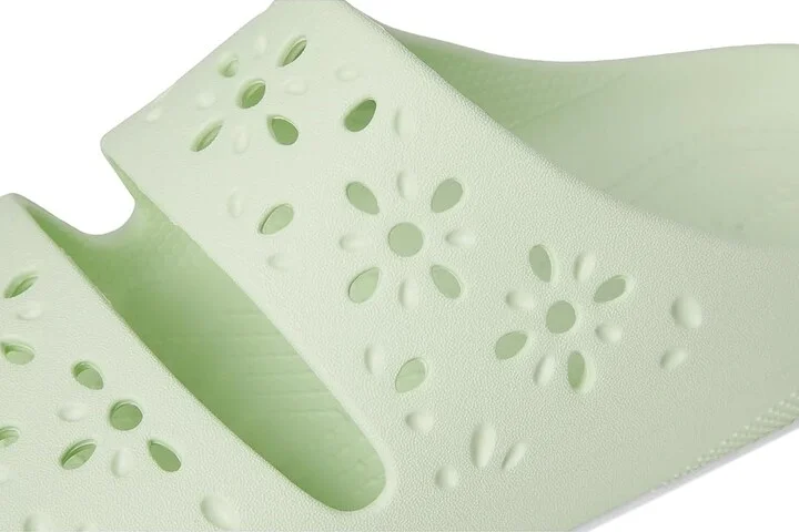 Crocs Classic Sandals 2.0 with Floral Cutout Design Sandals Jade Tint : Men's 2 - Women's 4 Medium, Synthetic - Image 7