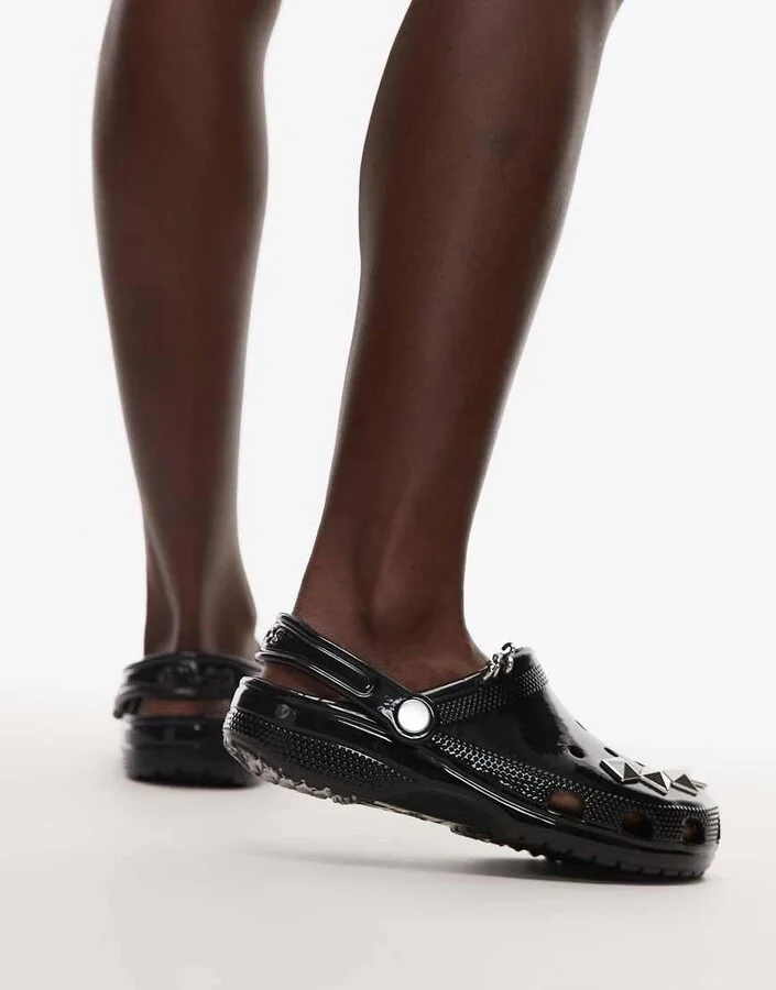 Crocs classic studded clog in black - Image 4
