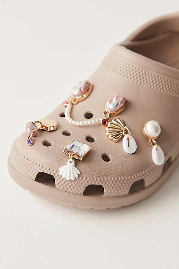 Crocs Elevated Pearl Jibbitz