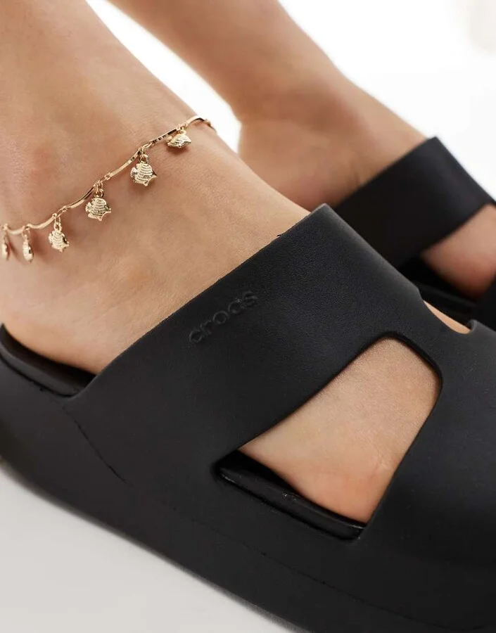 Crocs Getaway Platform H-strap sandals in black - Image 2
