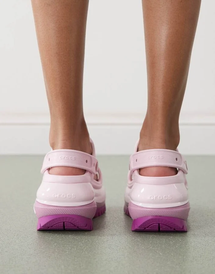 Crocs Mega crush sandals in hydrangea - Image 3