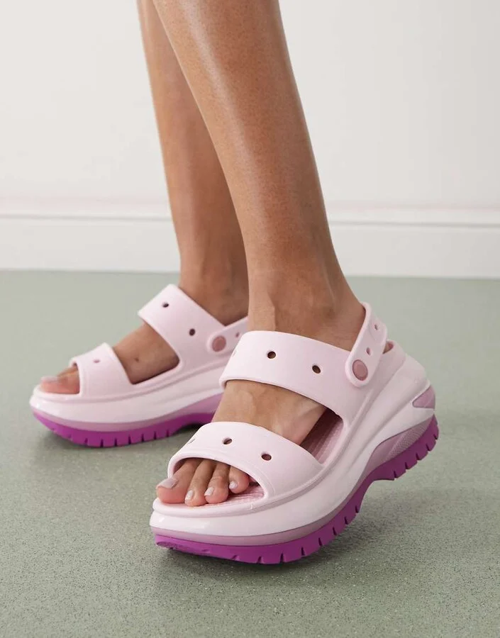 Crocs Mega crush sandals in hydrangea - Image 4