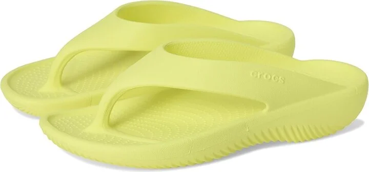 Crocs Mellow Recovery Flip Flop Women's Sandals Sulphur : 6 M, Synthetic