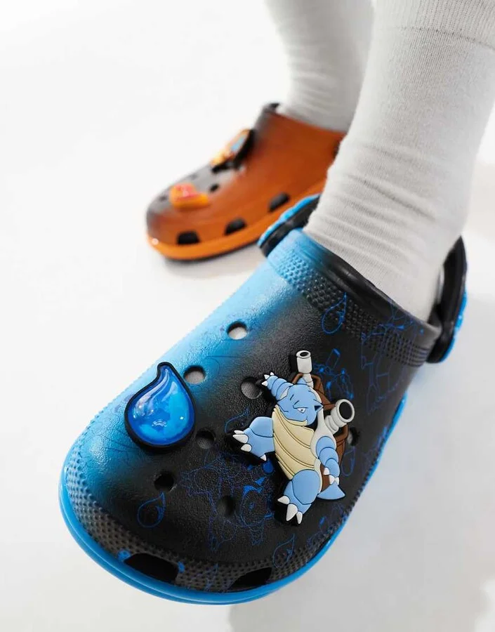 Crocs Pokemon classic clogs in multi - Image 4
