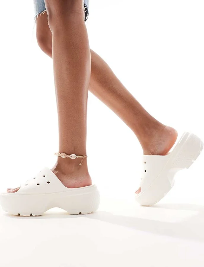 Crocs Stomp Slides In Chalk