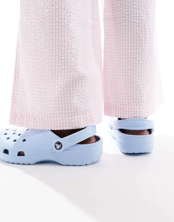 Crocs Unisex Classic clogs in blue calcite - Image 2