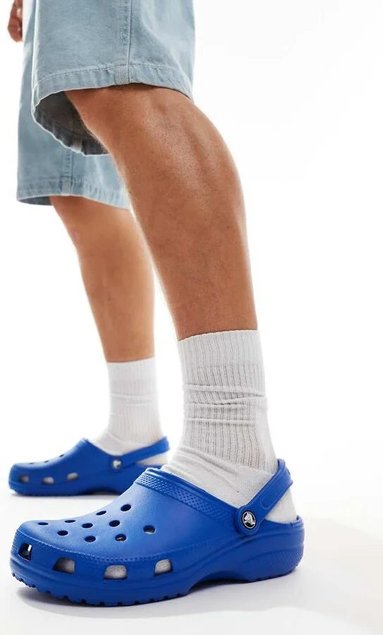 Crocs Unisex Classic clogs in blue