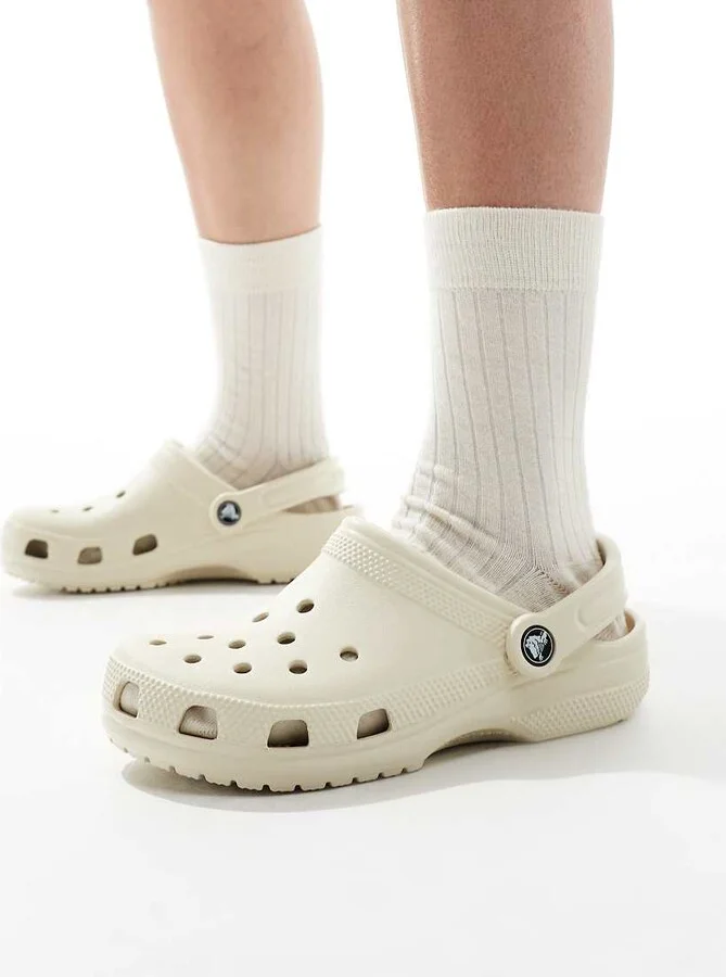 Crocs unisex classic clogs in bone - Image 3