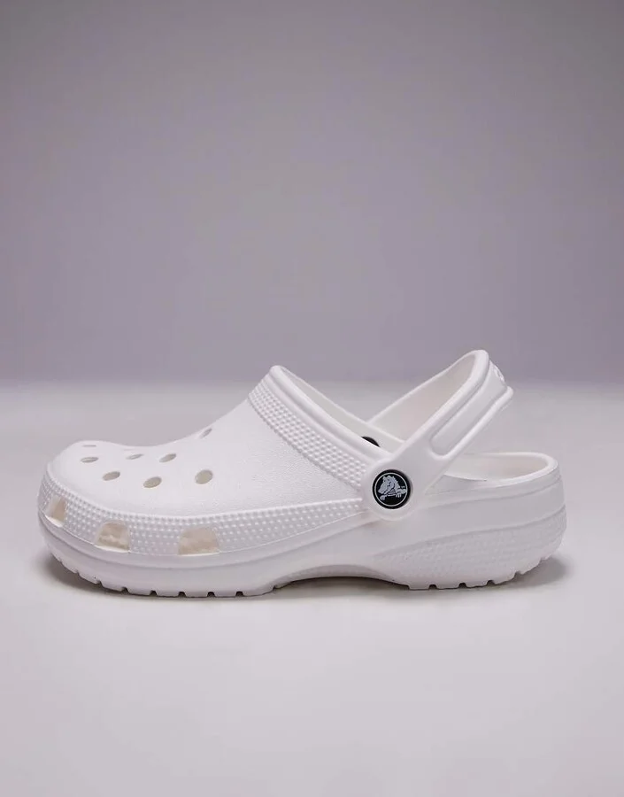 Crocs unisex classic clogs in white - Image 4