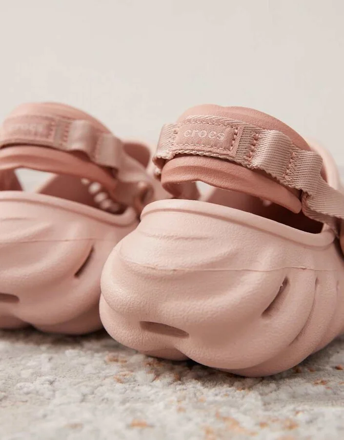 Crocs Unisex Echo clogs in pink clay - Image 3