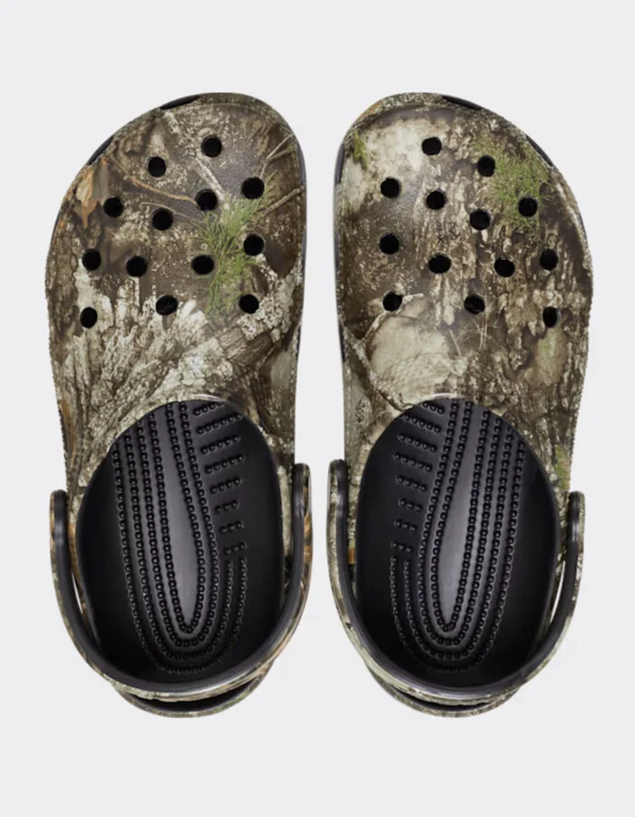 CROCS x Realtree APX® Classic Clogs - Image 3