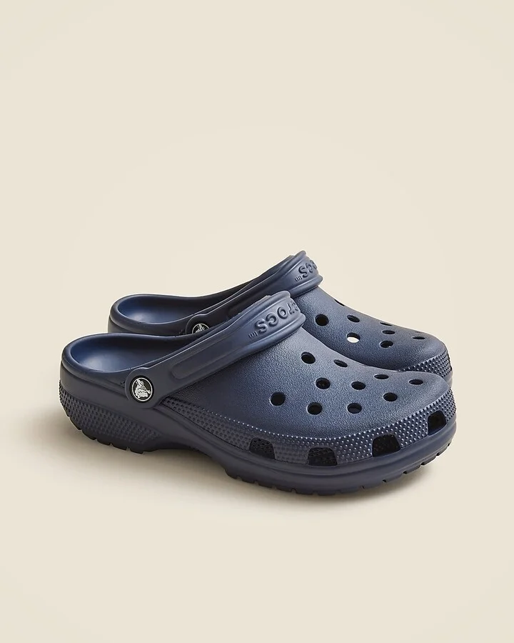 Crocs™ women's classic clogs